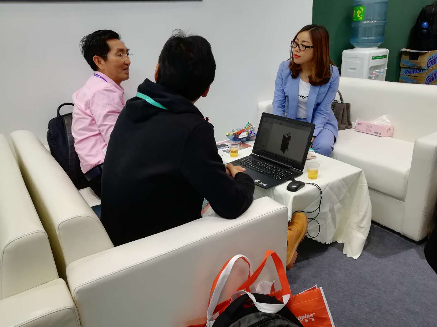 2018上海國際橡塑展,矽膠膠水,矽膠膠水廠家,矽膠粘接劑,