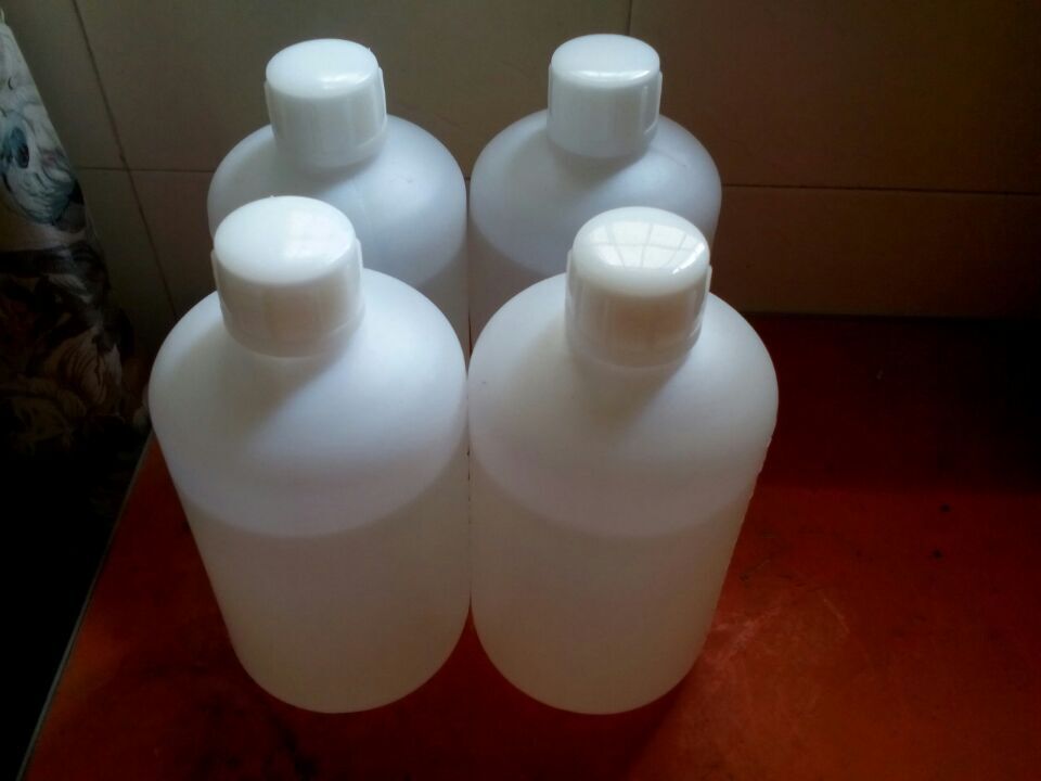亞(ya) 克力膠水