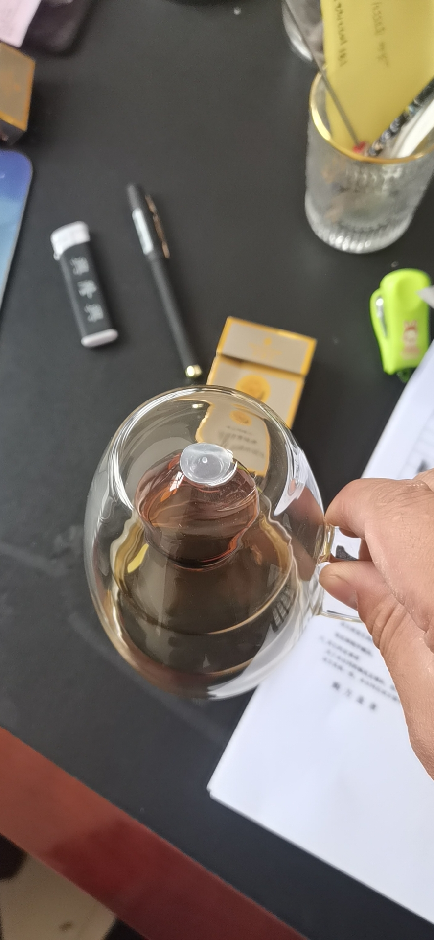 矽膠粘玻璃膠水