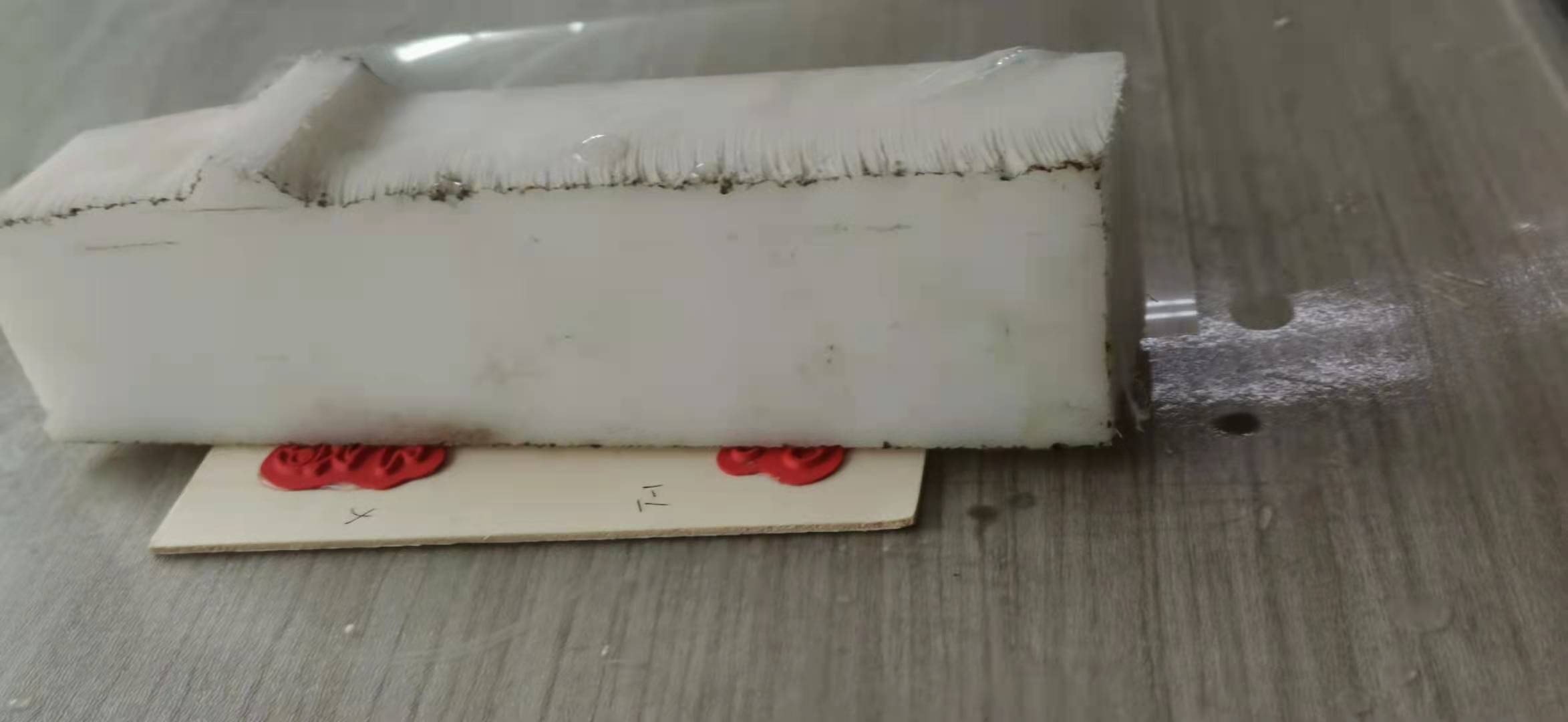 矽膠板用什麽(me) 膠水粘住
