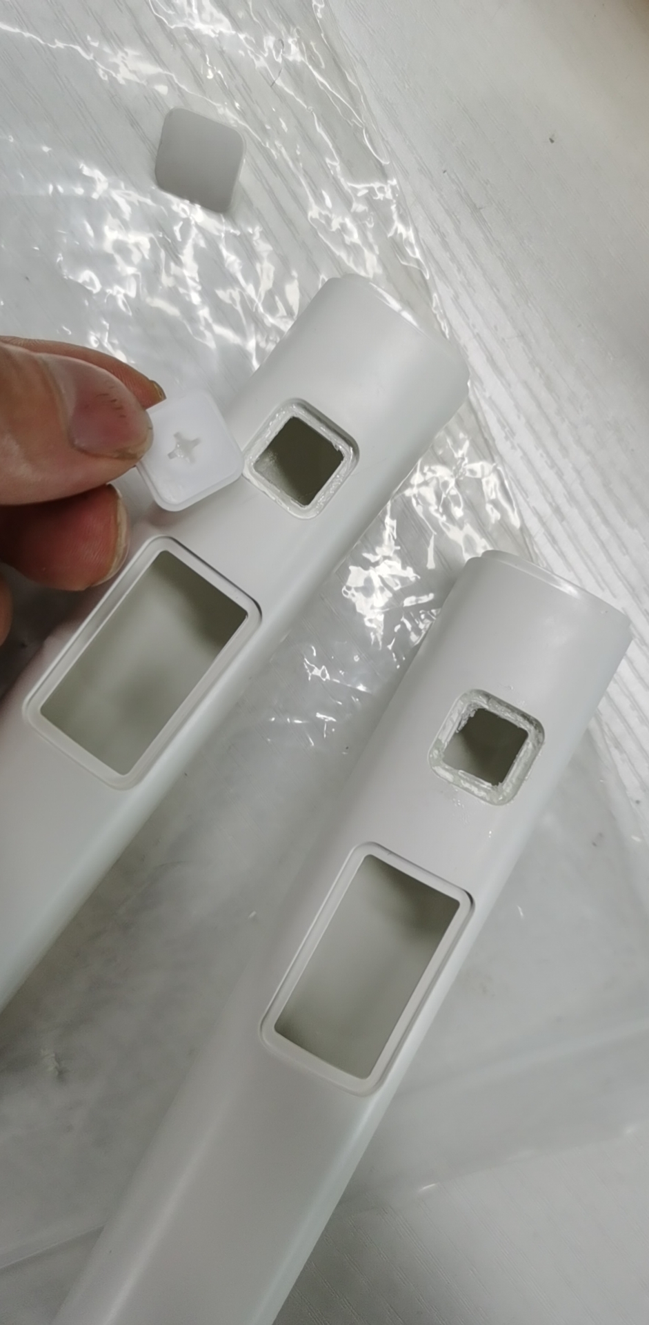 矽膠片粘abs牙刷殼用什麽(me) 膠水