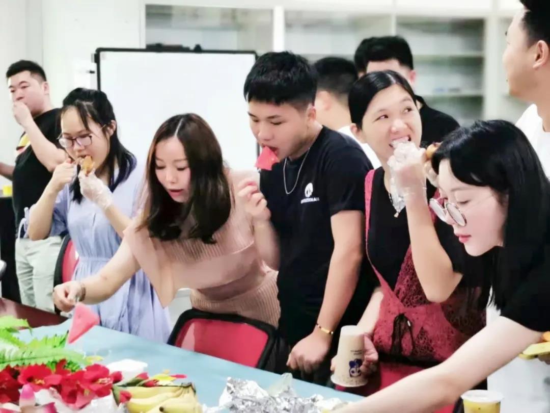 熱烈慶祝康利邦團隊達成業(ye) 績目標