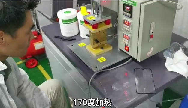 擠出矽膠條用什麽(me) 膠水粘接