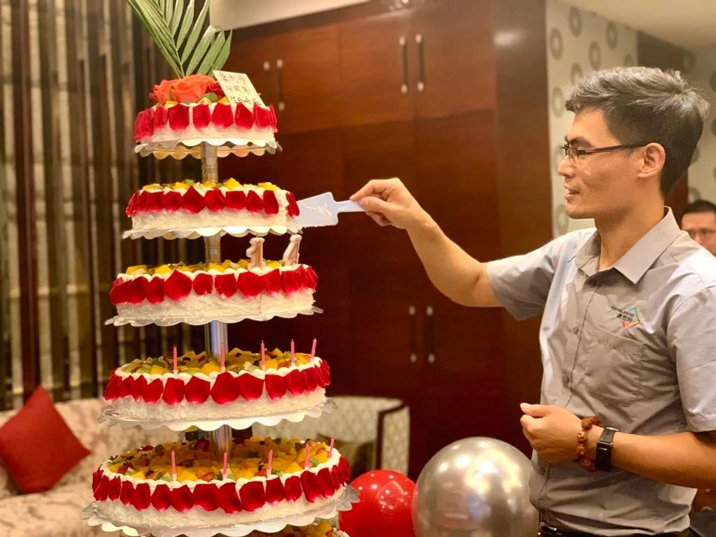 慶祝康利邦成立14周年慶暨董事長嶽總致詞.jpg